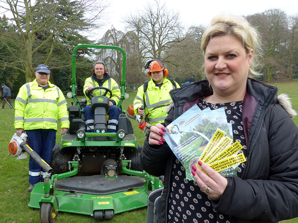 Cheshire West and Chester Council - Cllr Shore and Streetscene staff 1